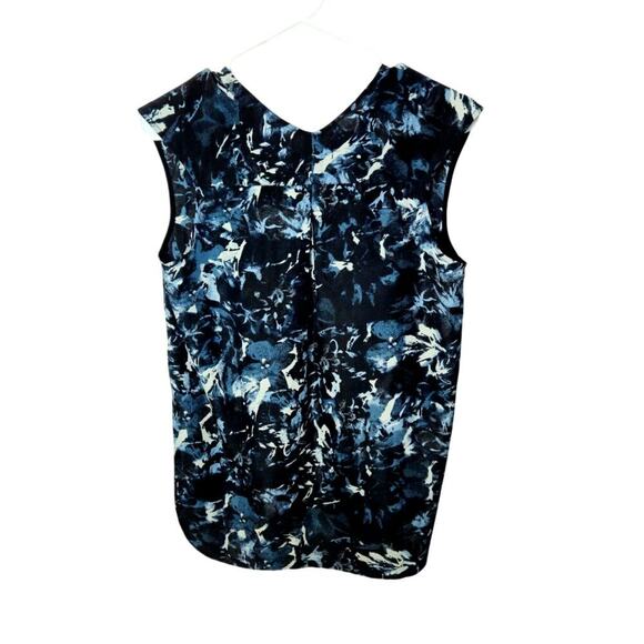 Trouve Blue/Black Floral Sleeveless V-Neck Size Small Side Slits. - Picture 2 of 5